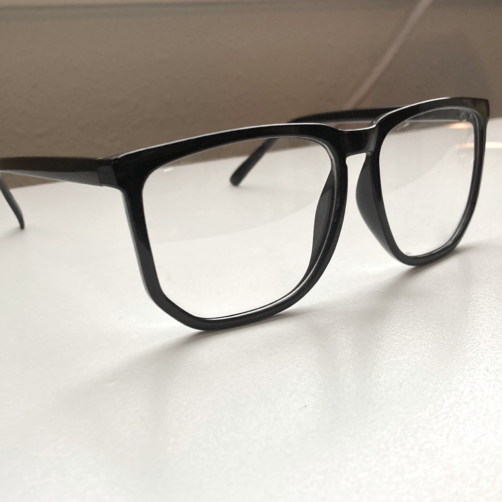 Oversized clear lens eye ware. Never worn